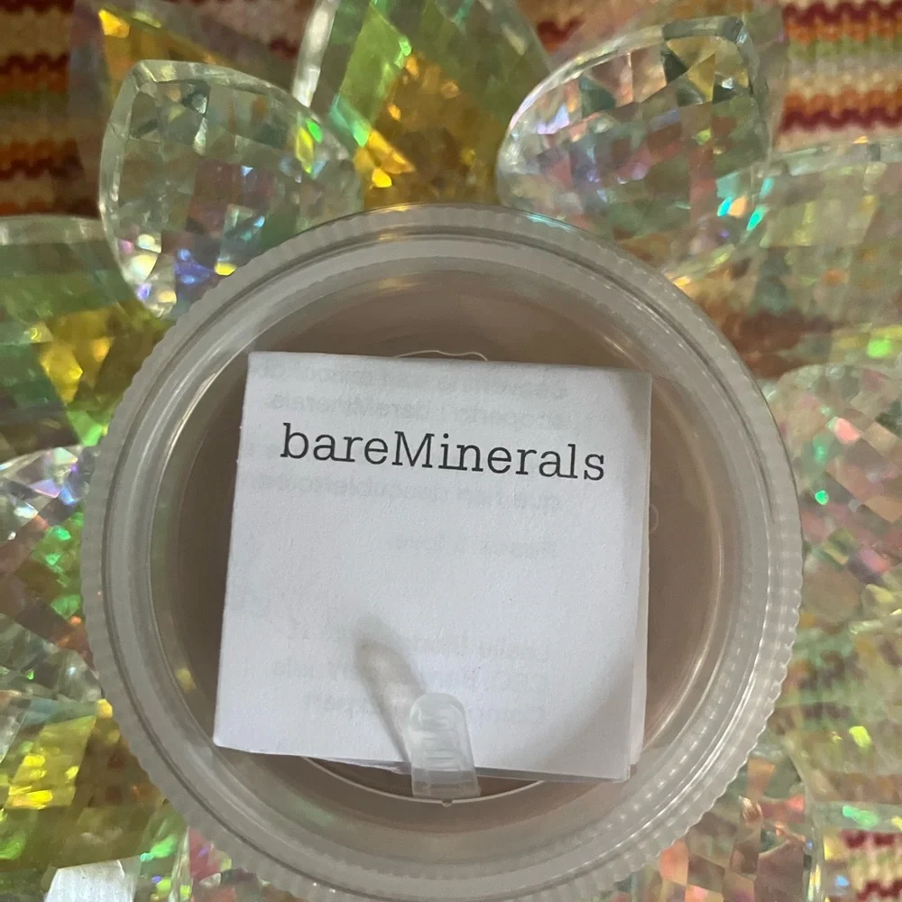 NWOB bareMinerals Foundation in Dark